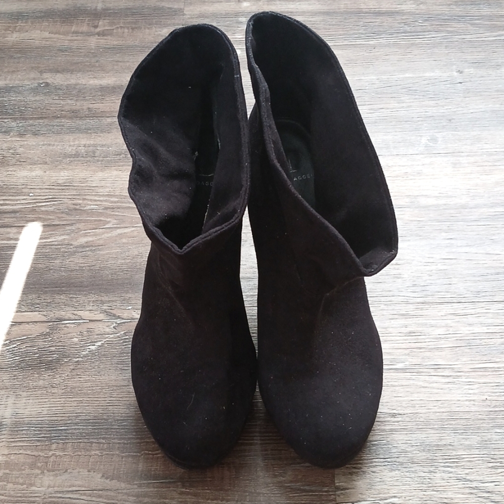 Kelsi Dagger Black Boot